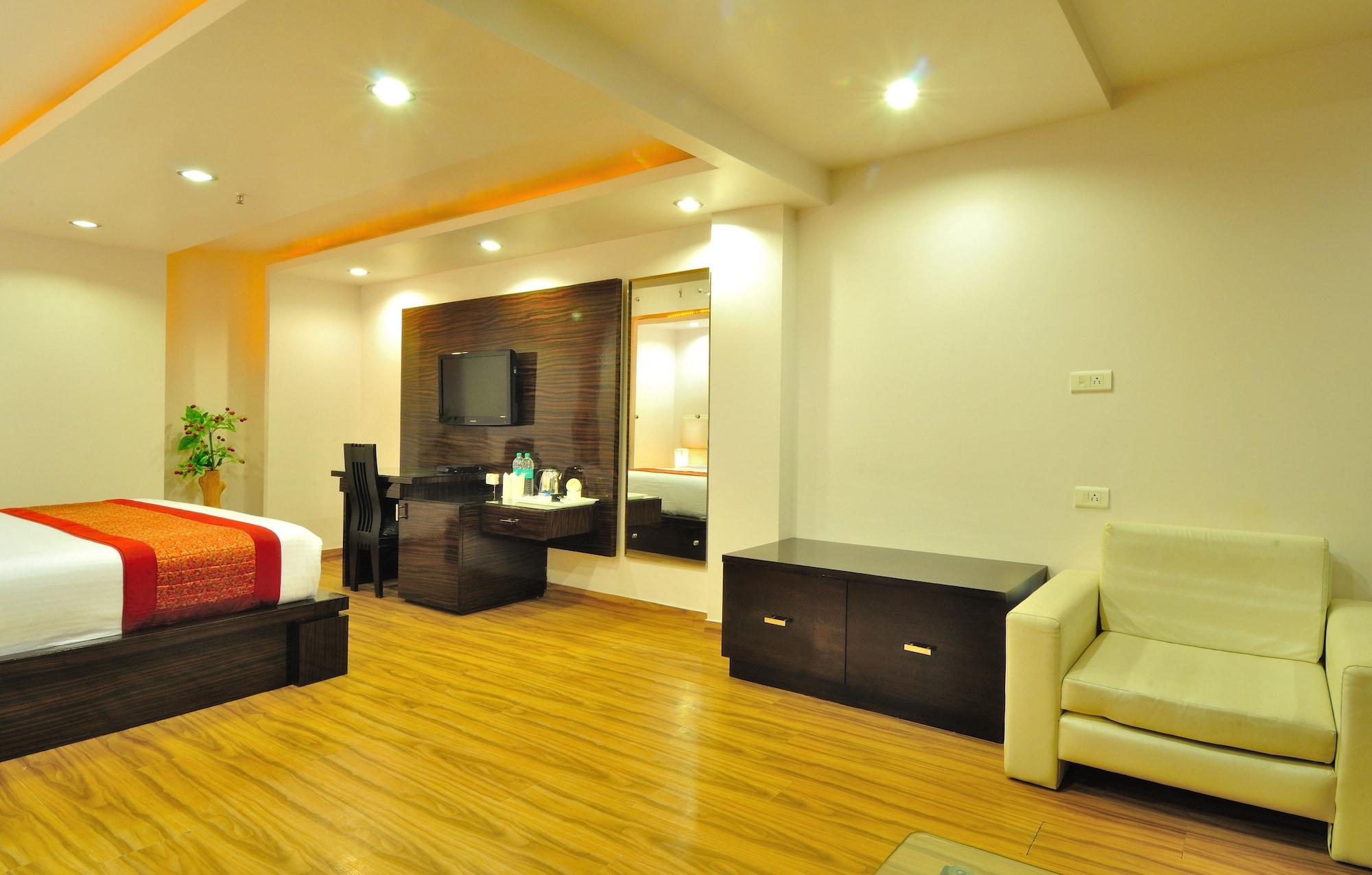 Hotel Elegance New Delhi Bagian luar foto